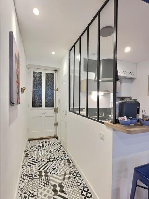 Au Jasmin De Miss K Apartment Bourg-en-Bresse Bagian luar foto